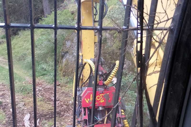 OmecoHub - Immagine NEW HOLLAND E245B